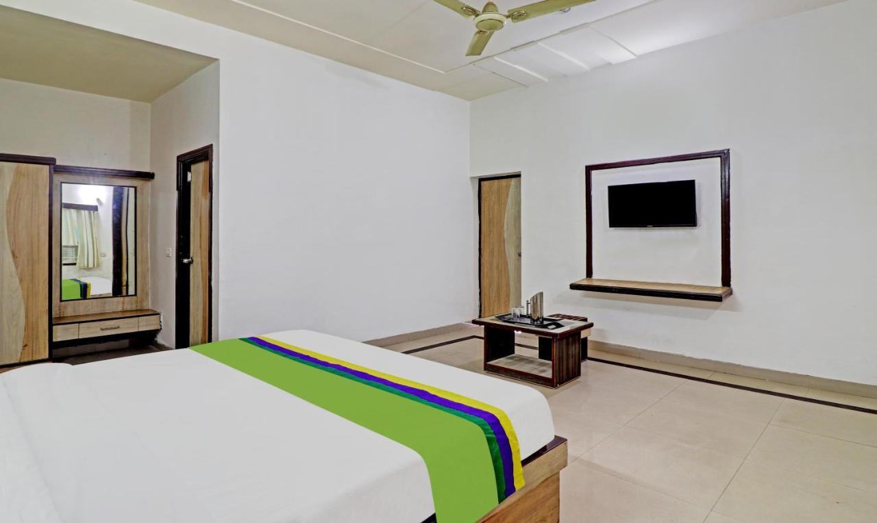 Hotel G B Palace 3*