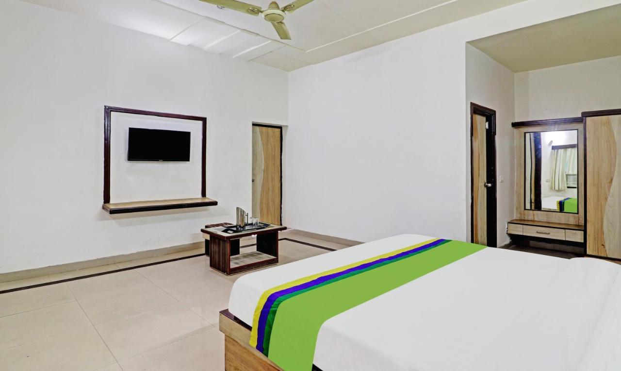 Hotel G B Palace