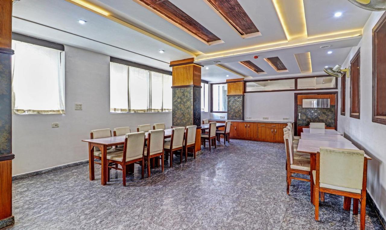 Hotel G B Palace