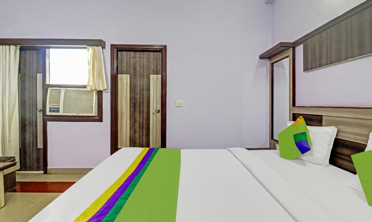 G B Palace Hotel